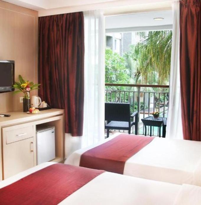 The Maja Kuta Hotel Кута Екстериор снимка